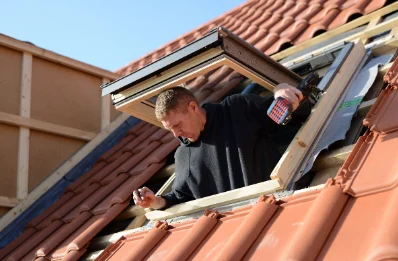 Pose de fenêtres de toit Velux à Chemilly